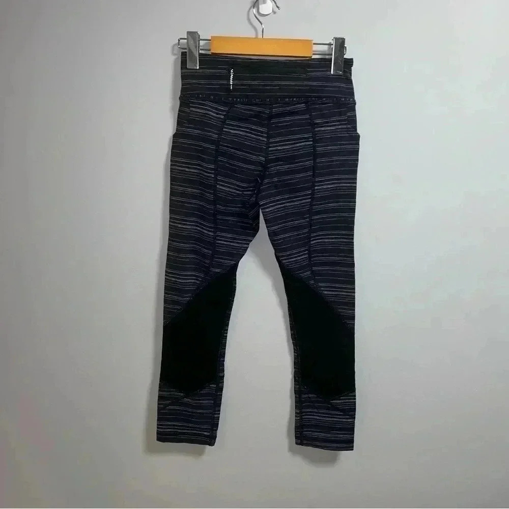 Lululemon Crops - Picture 2 of 5